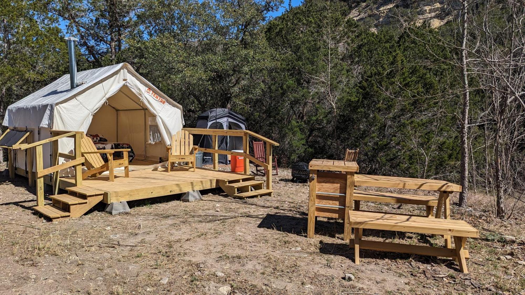 A Peace Of Heaven Cabins And Rv Vanderpool Esterno foto