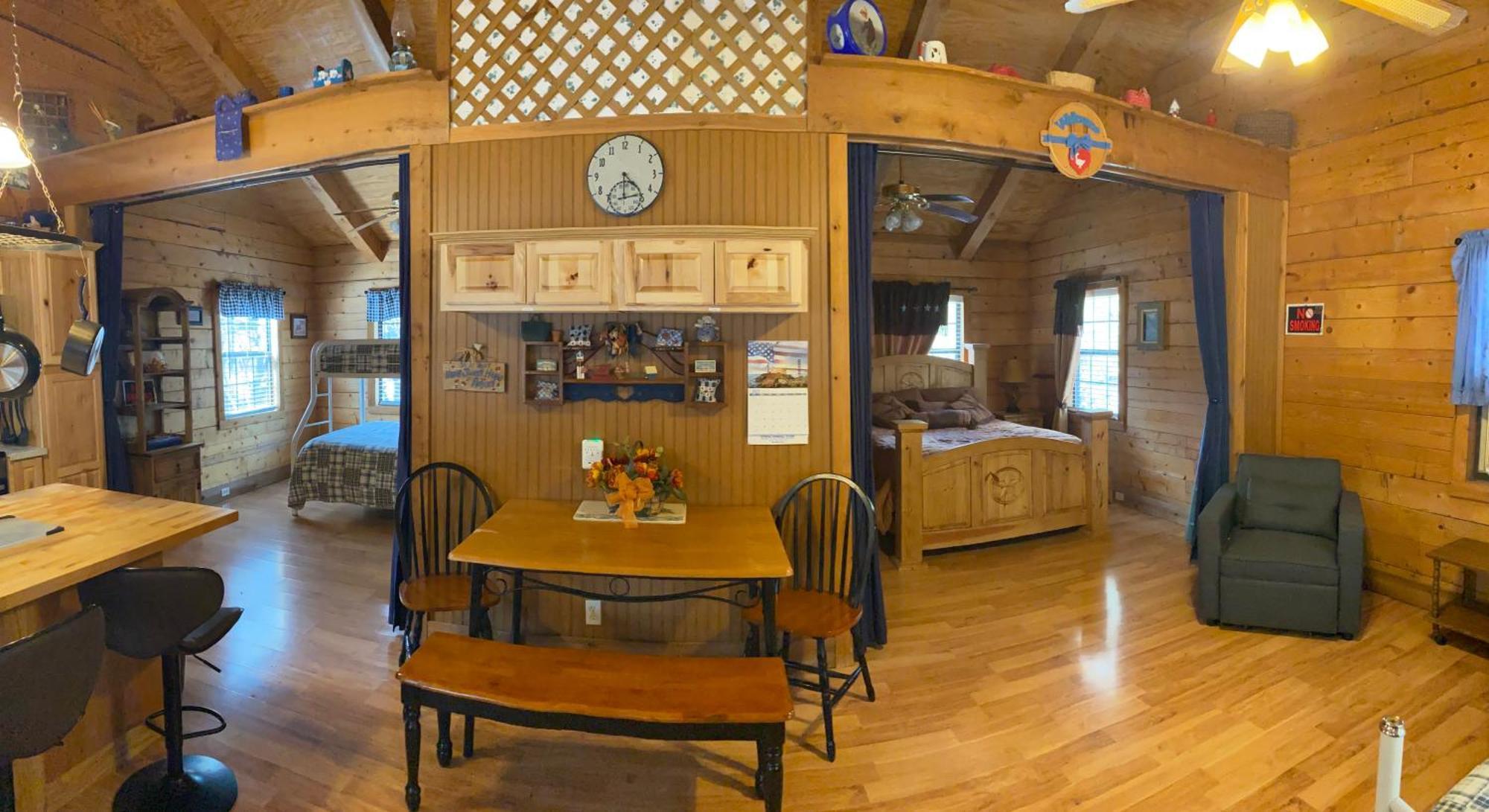 A Peace Of Heaven Cabins And Rv Vanderpool Esterno foto